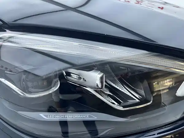 Mercedes-Benz C-Class 2024