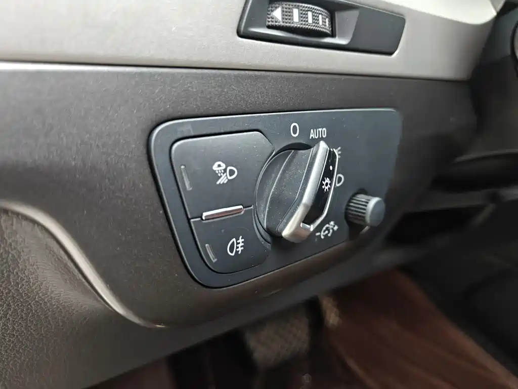 Audi Q7 2016 — фото 16