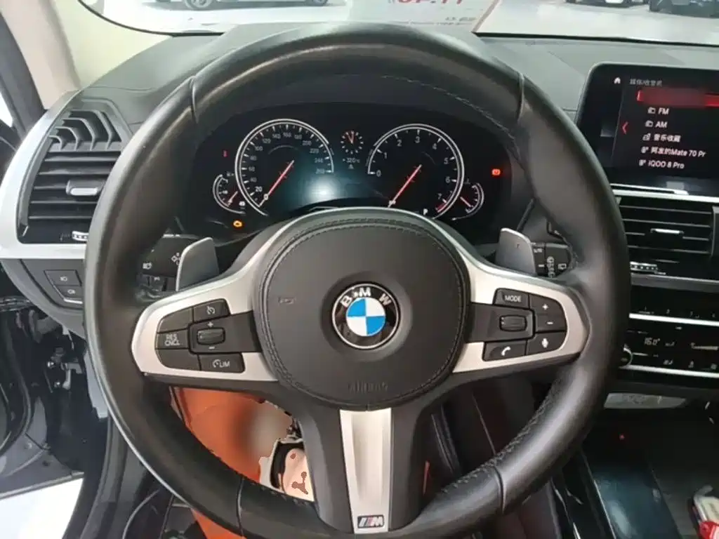 BMW X3 2018 — фото 11
