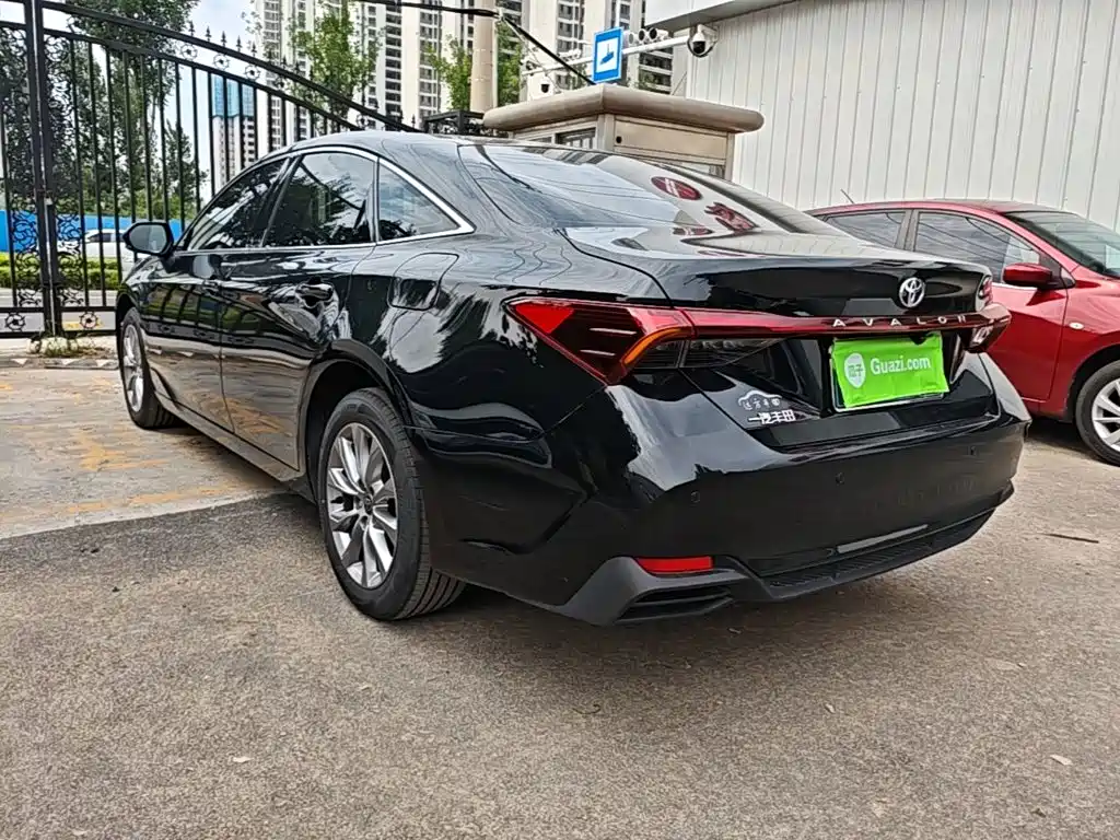 Toyota Avalon 2025