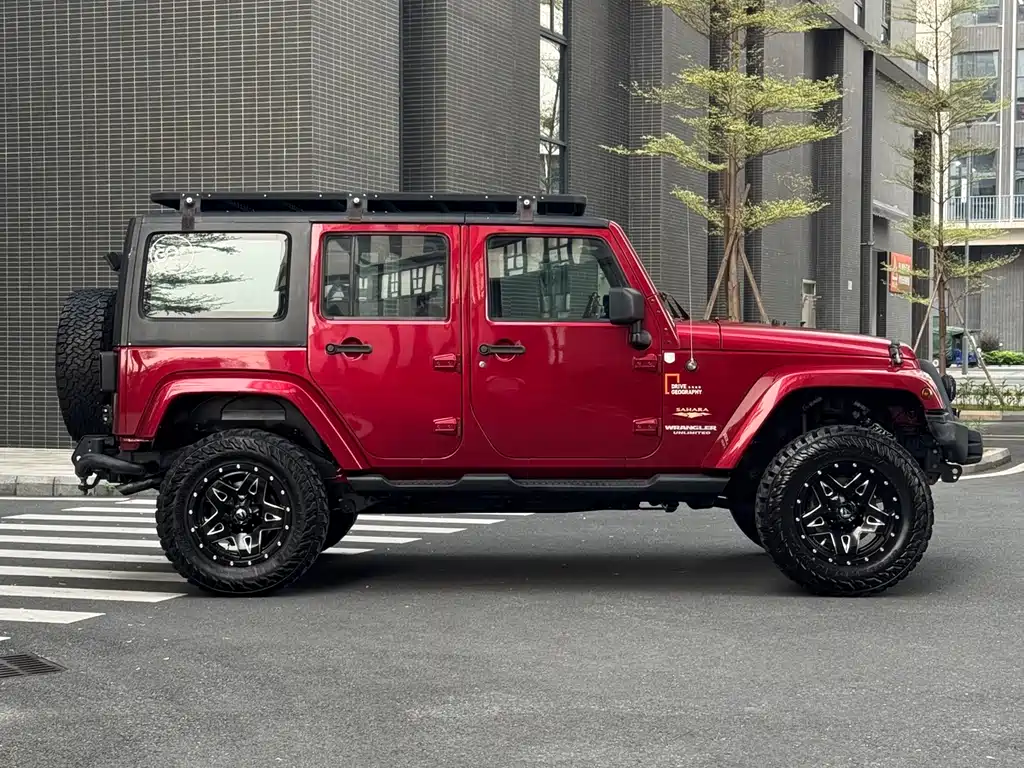 Jeep Wrangler 2012 — фото 6
