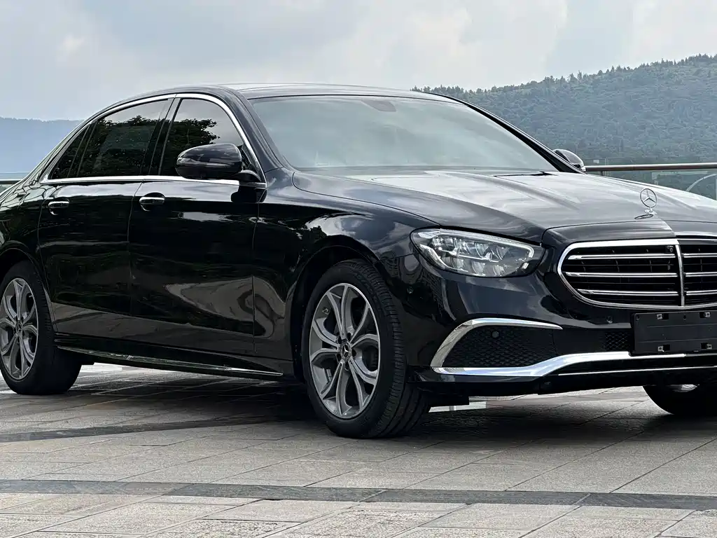 Mercedes-Benz E-Class 2021 — фото 4