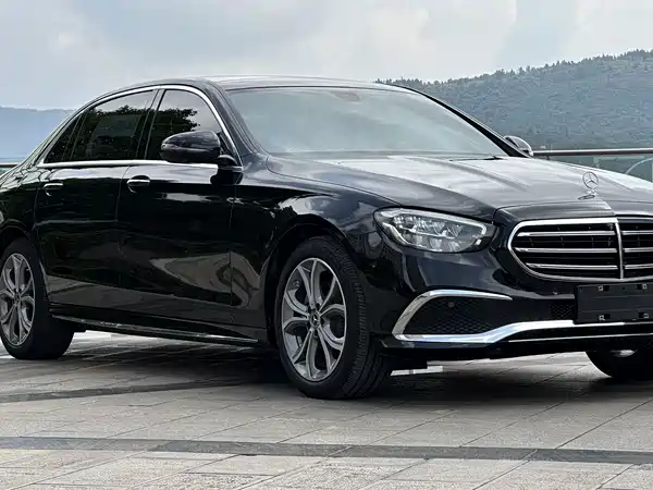 Mercedes-Benz E-Class 2021