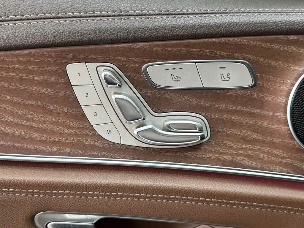 Mercedes-Benz E-Class 2020 — фото 13