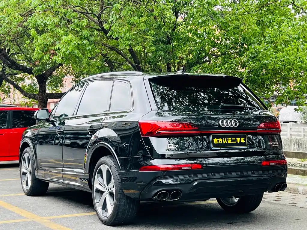 Audi Q7 2023 — фото 5