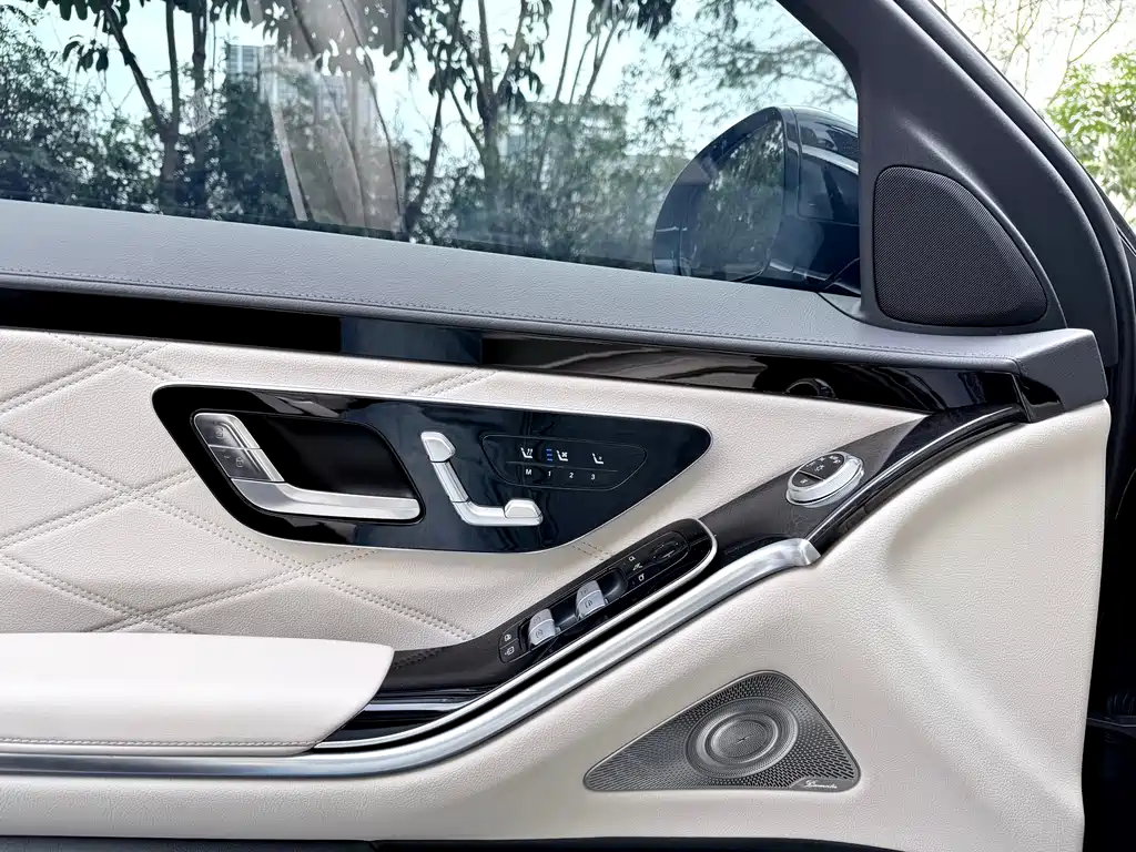Mercedes-Benz S-Class 2025 — фото 14