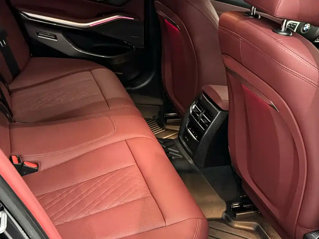 BMW 3 Series 2024