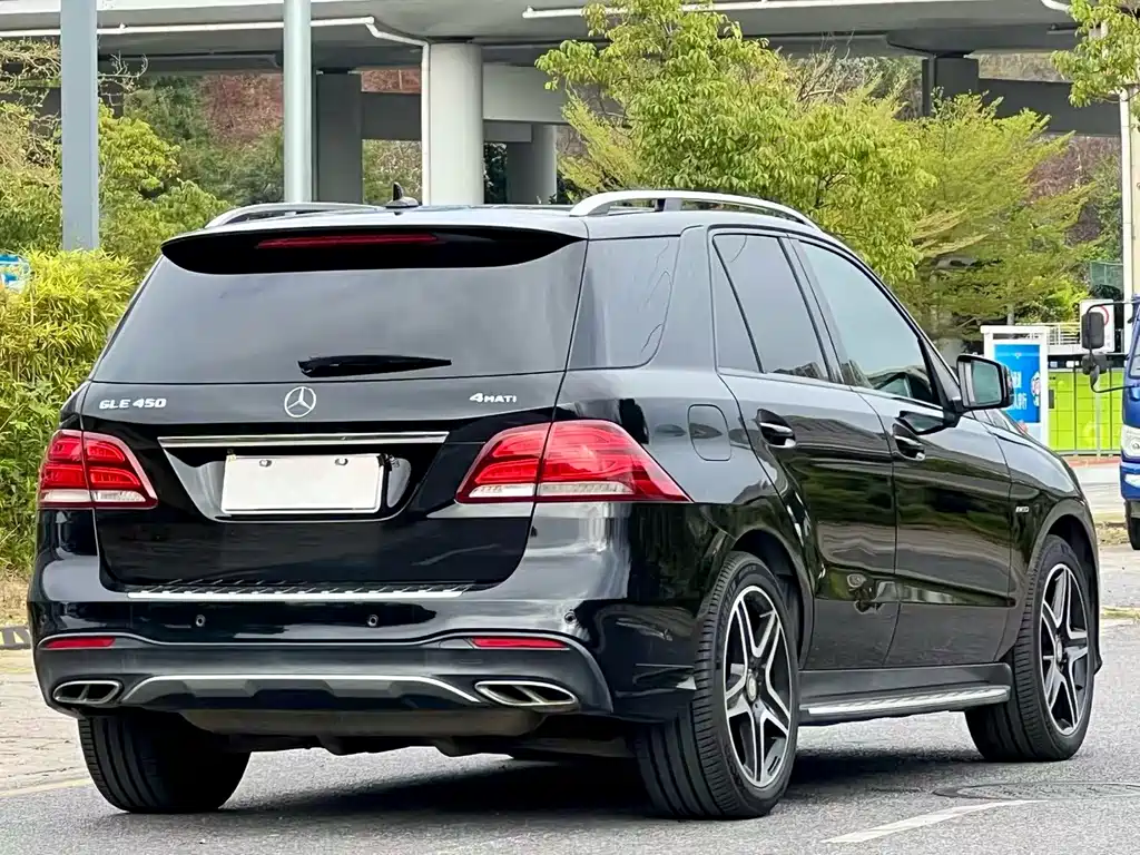 Mercedes-Benz GLE 2017 — фото 5