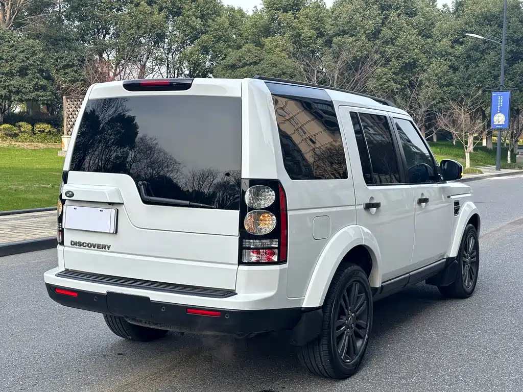 Land Rover Discovery 2017 — фото 4