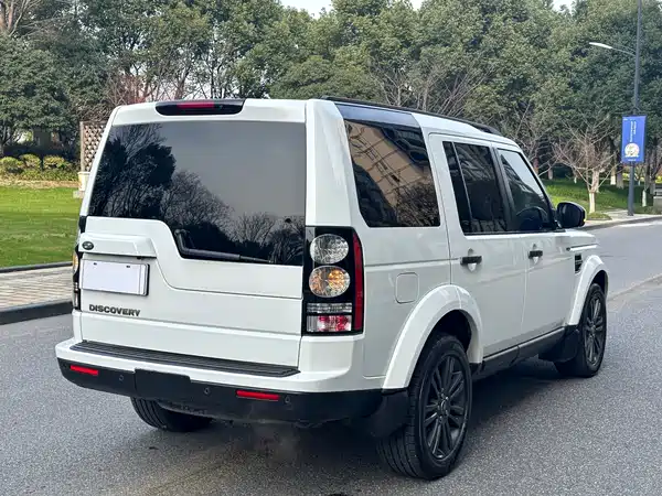 Land Rover Discovery 2017