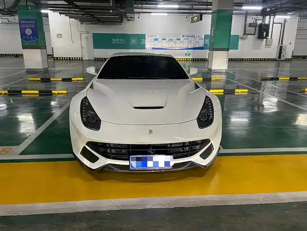 Ferrari F12berlinetta 2019