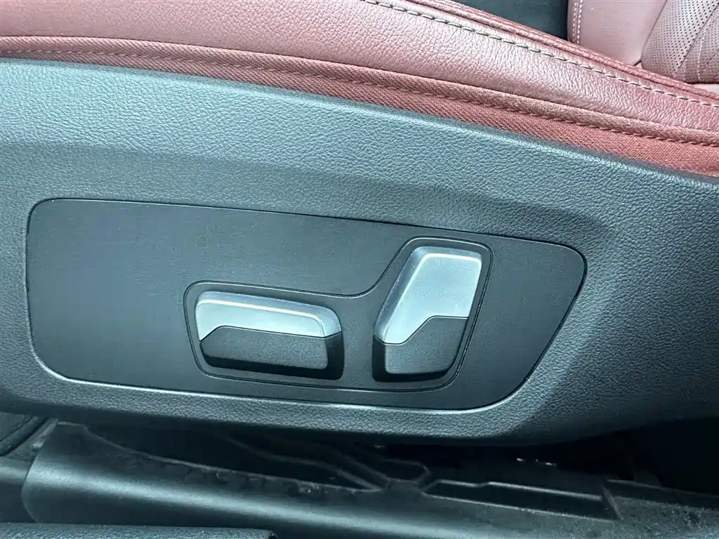 BMW 3 Series 2023 — фото 11