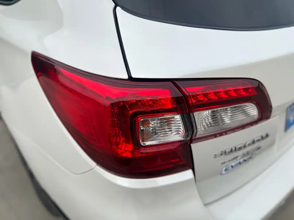 Subaru Outback 2017 — фото 14