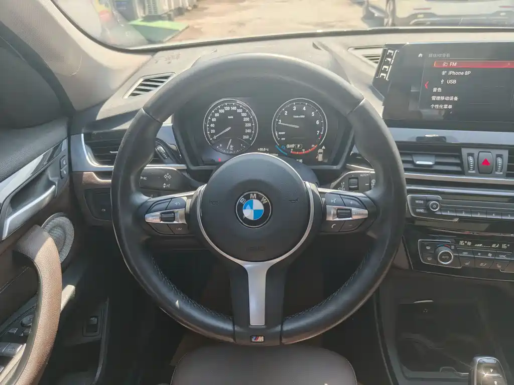 BMW X1 2021 — фото 9