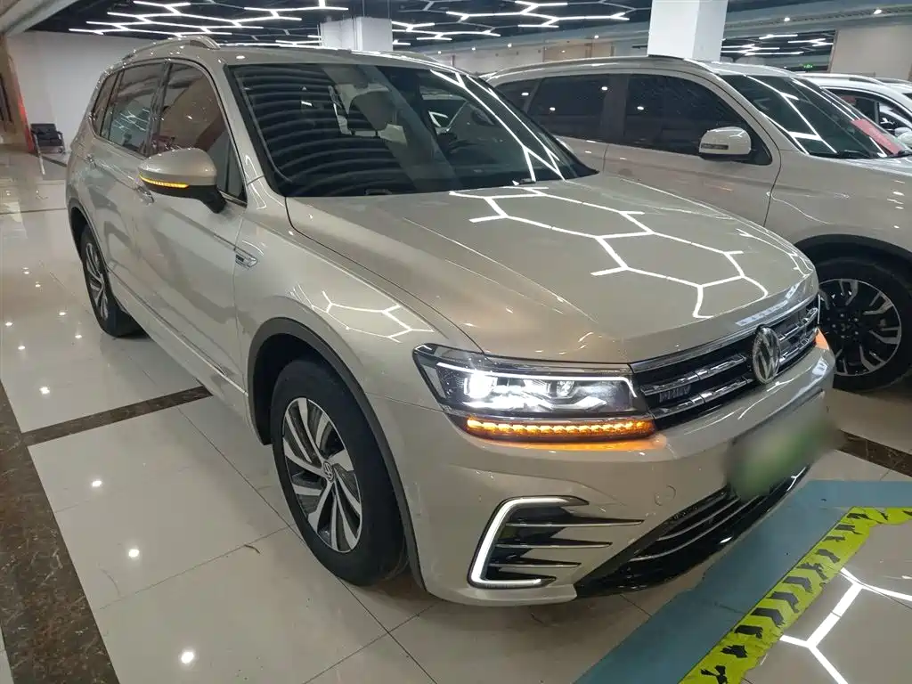 Volkswagen Tiguan L New Energy 2020 — фото 4