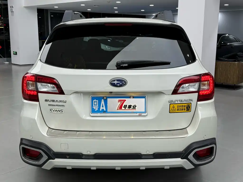 Subaru Outback 2015 — фото 12