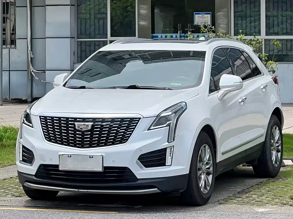 Cadillac XT5 2019 — фото 1
