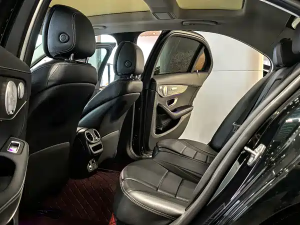 Mercedes-Benz C-Class 2021