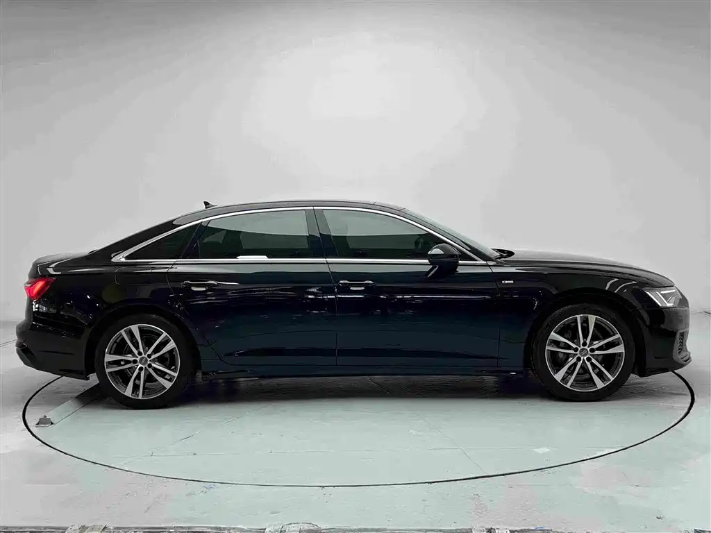 Audi A6L 2022 — фото 20