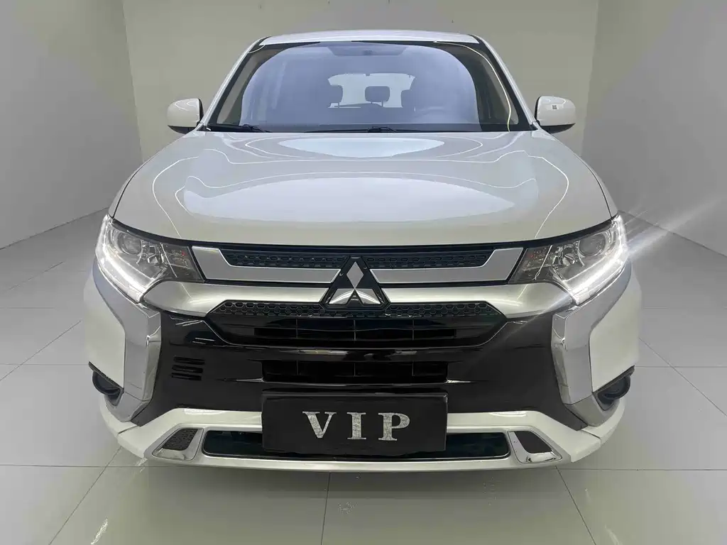 Mitsubishi Outlander 2021