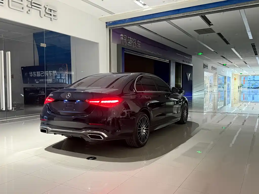 Mercedes-Benz C-Class 2023 — фото 15