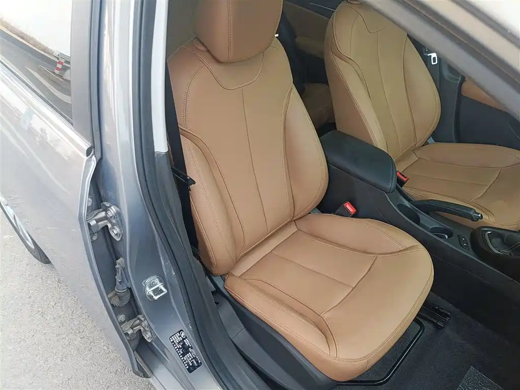 Buick Excelle 2018 — фото 20