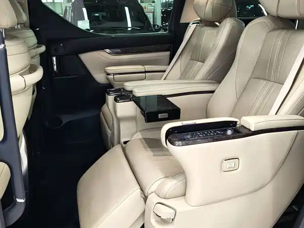 Toyota Alphard 2022