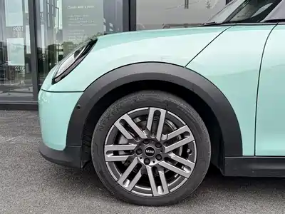 MINI MINI 2025