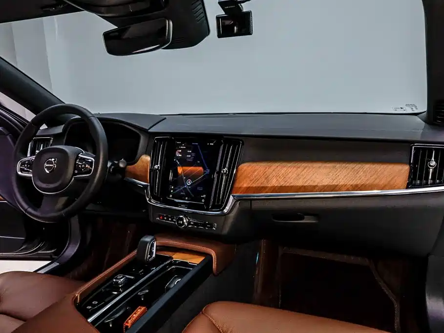 Volvo S90 2025 — фото 12