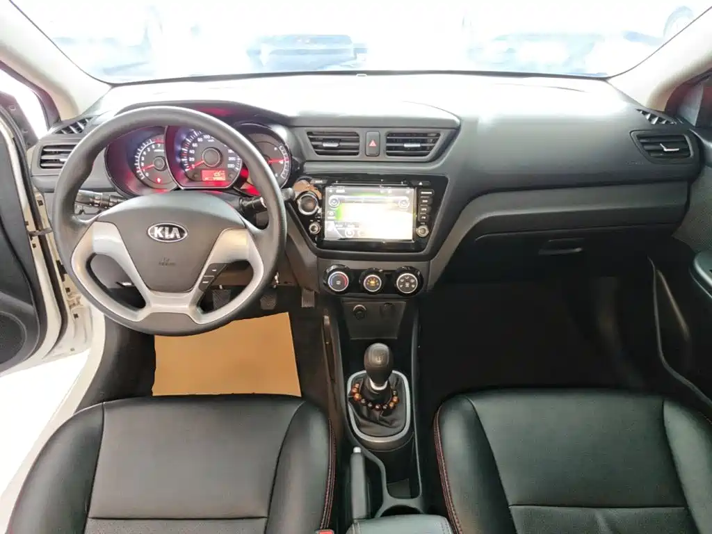 Kia K2 2015 — фото 10