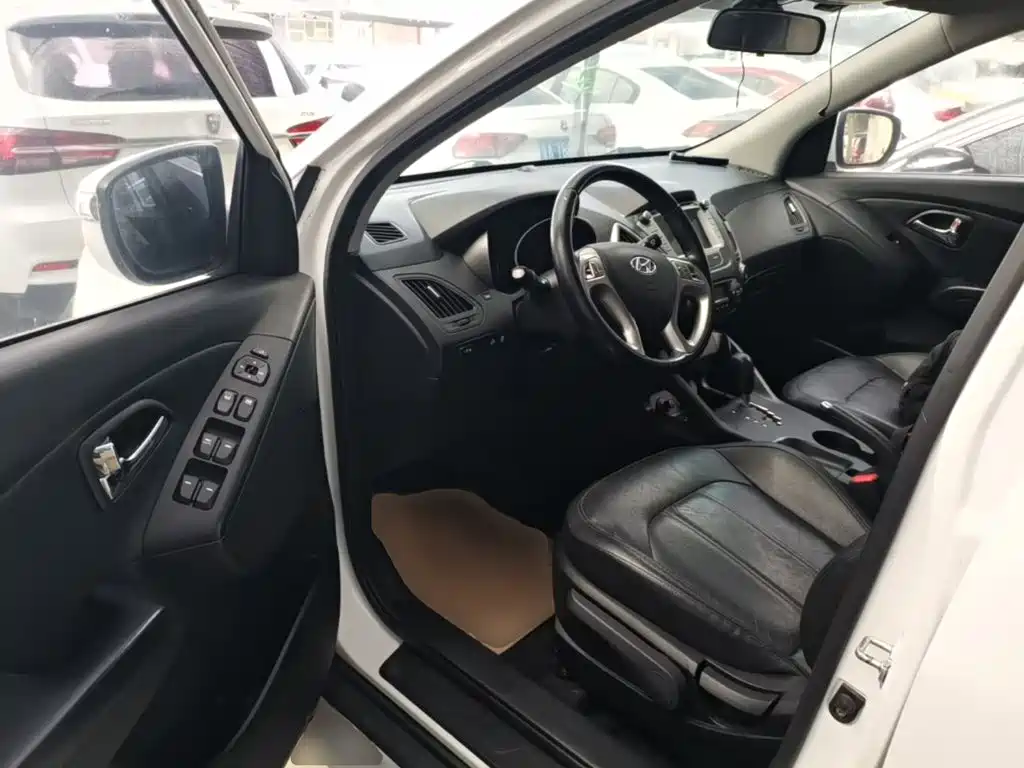 Hyundai ix35 2015 — фото 16