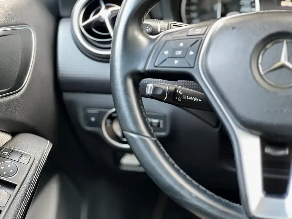 Mercedes-Benz A-Class 2014 — фото 15