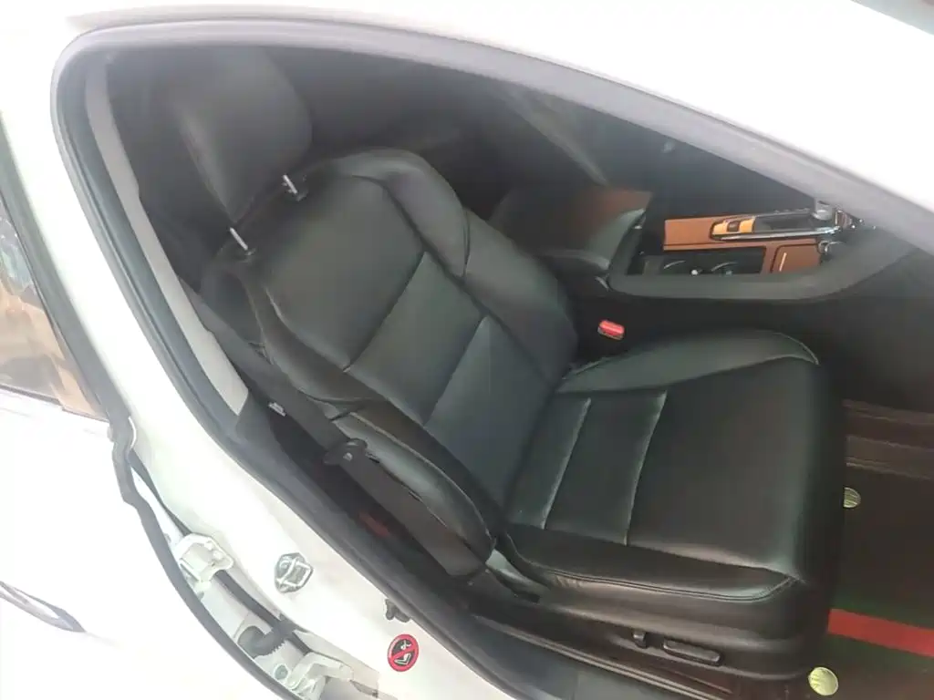 Honda Spirior 2015 — фото 25