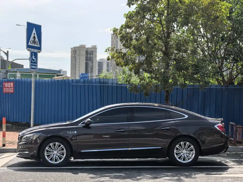 Buick LaCrosse 2018 — фото 4