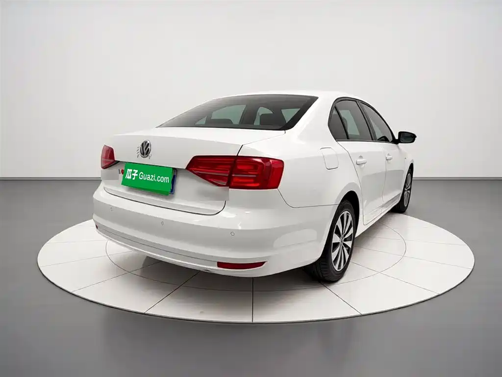 Volkswagen Sagitar 2017 — фото 6
