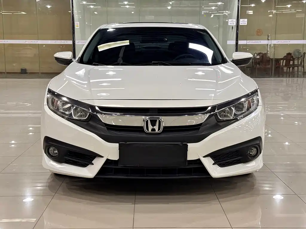 Honda Civic 2018 — фото 2