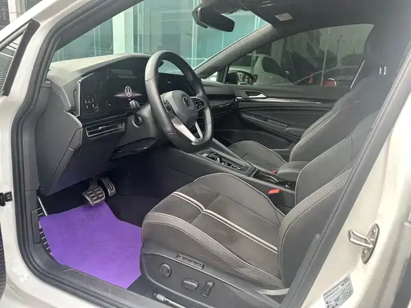 Volkswagen Golf 2022