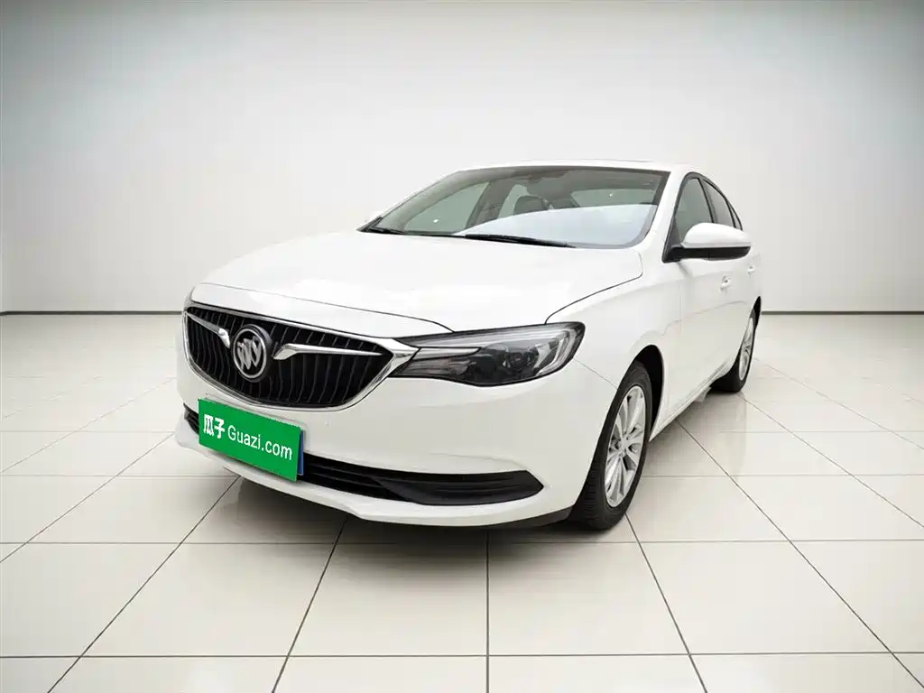 Buick Excelle 2019 — фото 1