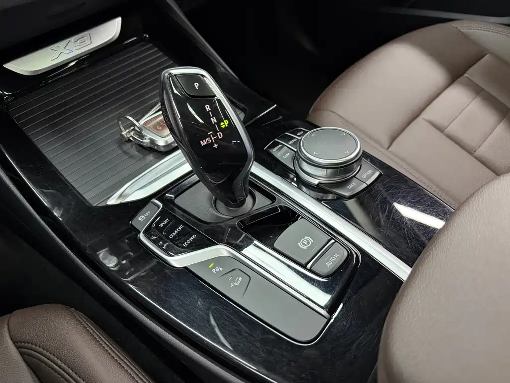 BMW X3 2019 — фото 17