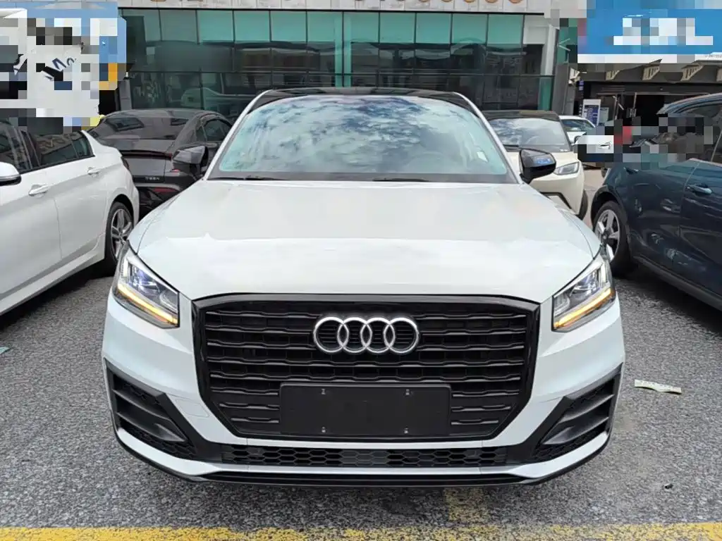 Audi Q2L 2020