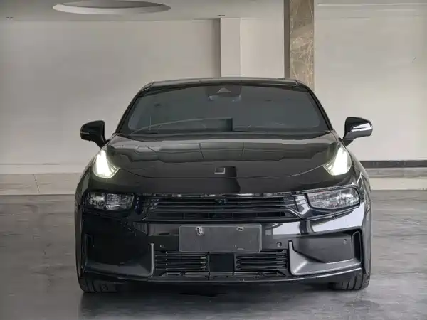 Lynk & Co 03 2022