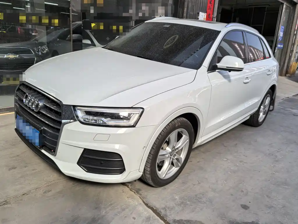 Audi Q3 2016 — фото 1