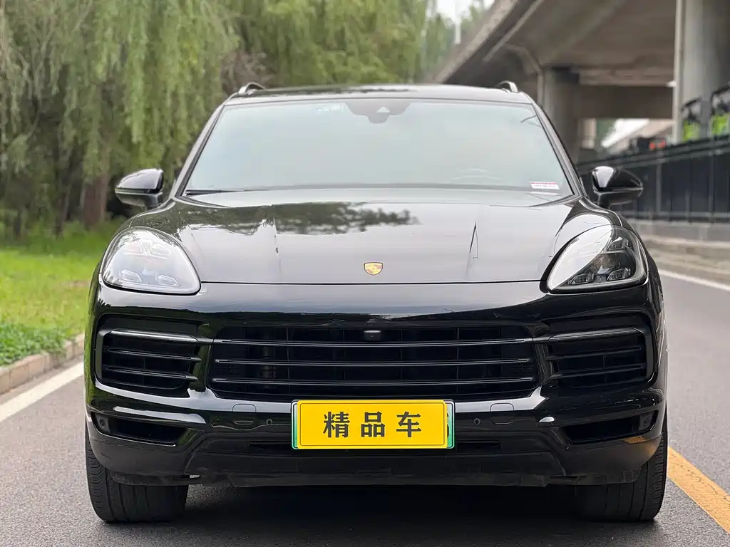 Porsche Cayenne Hybrid 2022