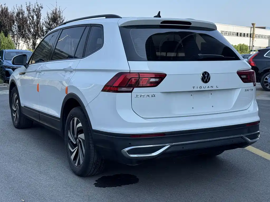 Volkswagen Tiguan L 2022 — фото 19