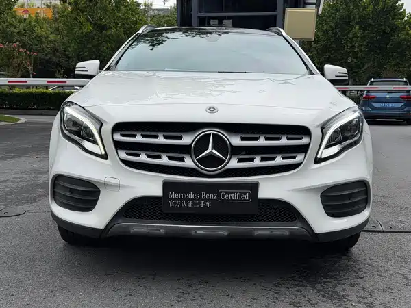 Mercedes-Benz GLA 2019