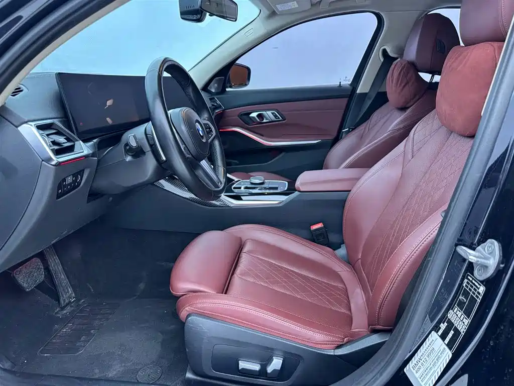 BMW 3 Series 2023 — фото 10