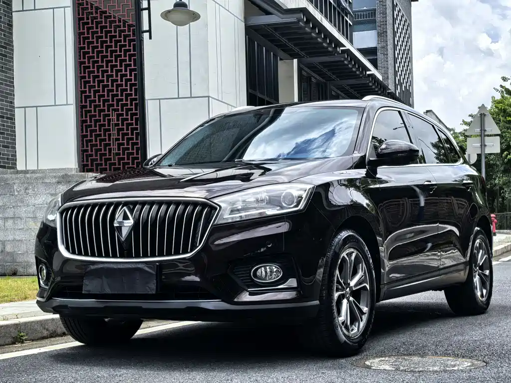 Borgward BX7 2019 — фото 1