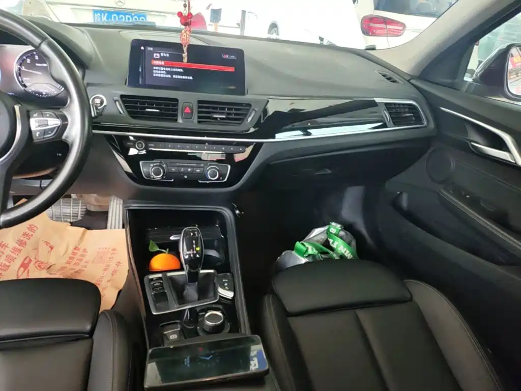 BMW 1 Series 2020 — фото 13