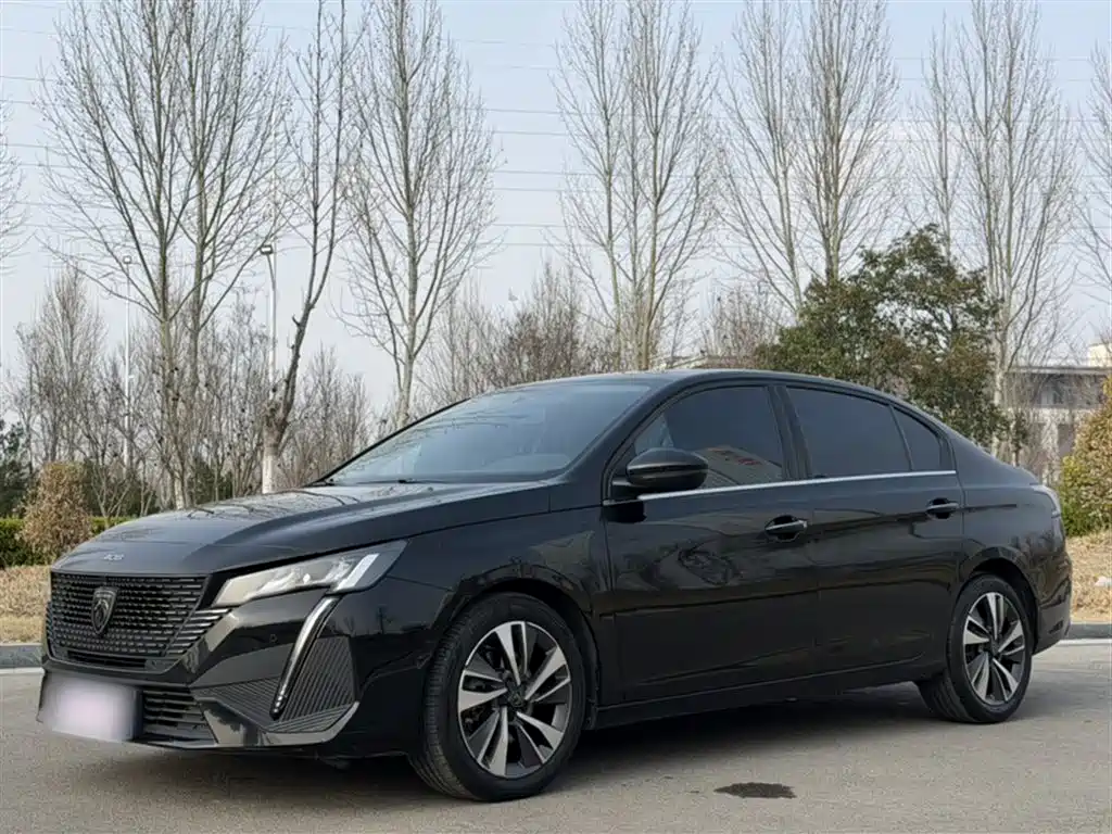 Peugeot 408 2023 — фото 1