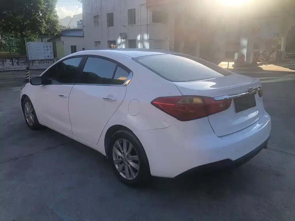 Kia K3 2013